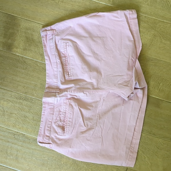 Old Navy shorts - Picture 2 of 4